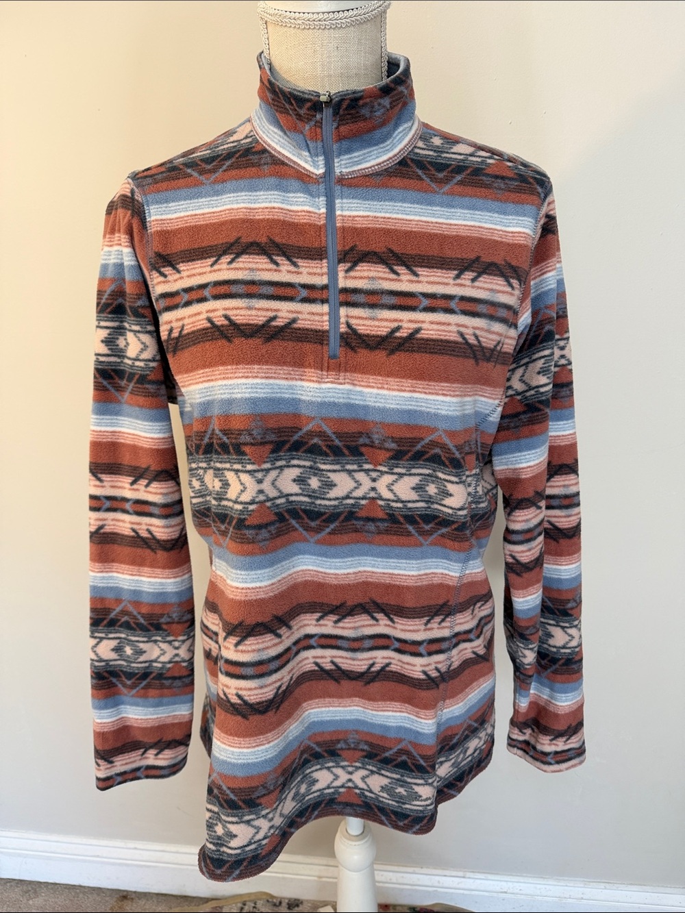 Eddie Bauer Woman’s Quarter Zip Southwest Design Large